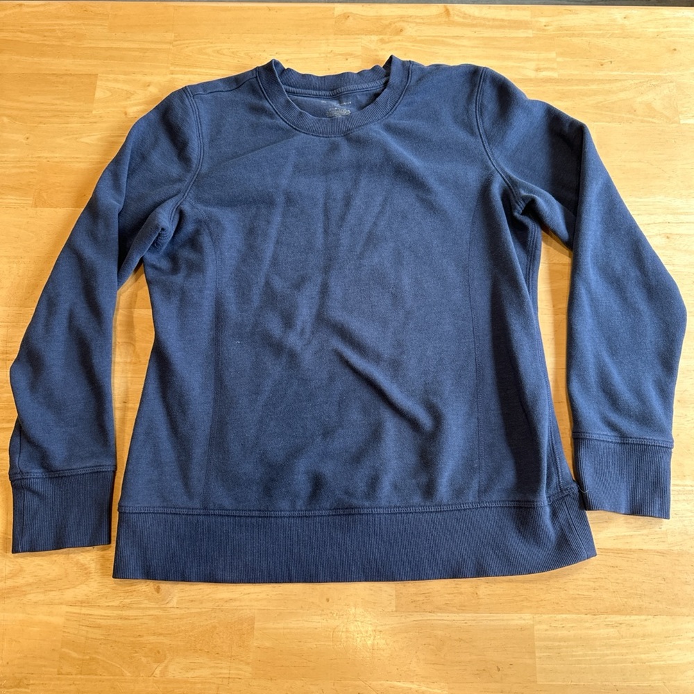 Women’s Navy Blue Crewneck Medium